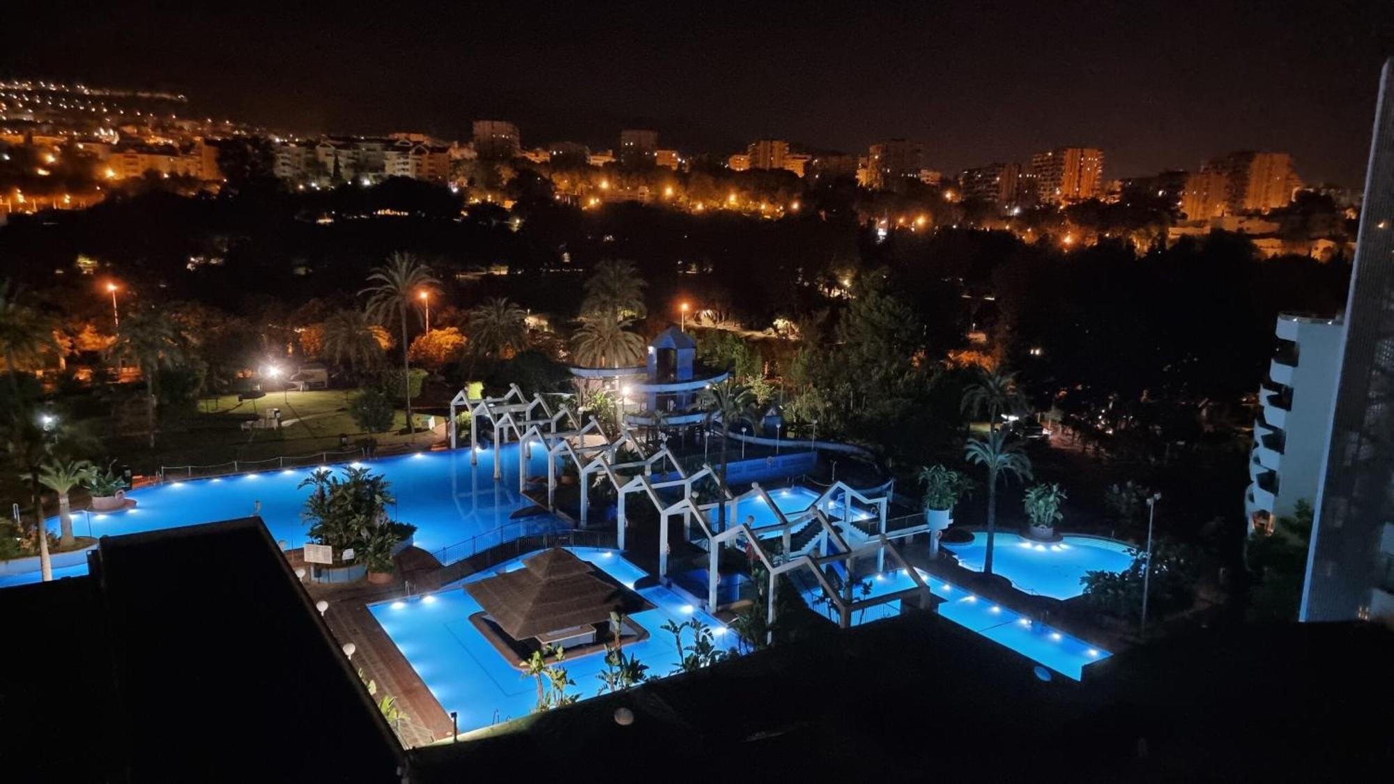 Benalbeach. Espectacular Terraza, Vistas Al Mar. Беналмадена Екстериор снимка