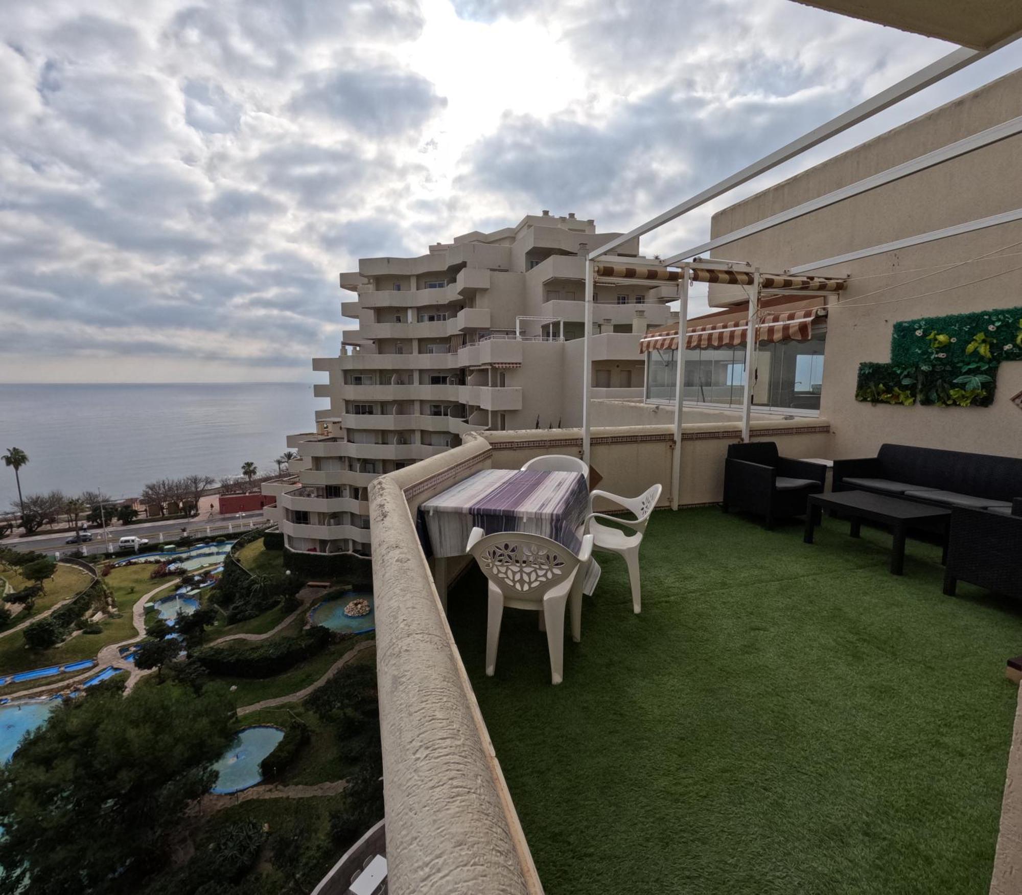 Benalbeach. Espectacular Terraza, Vistas Al Mar. Беналмадена Екстериор снимка